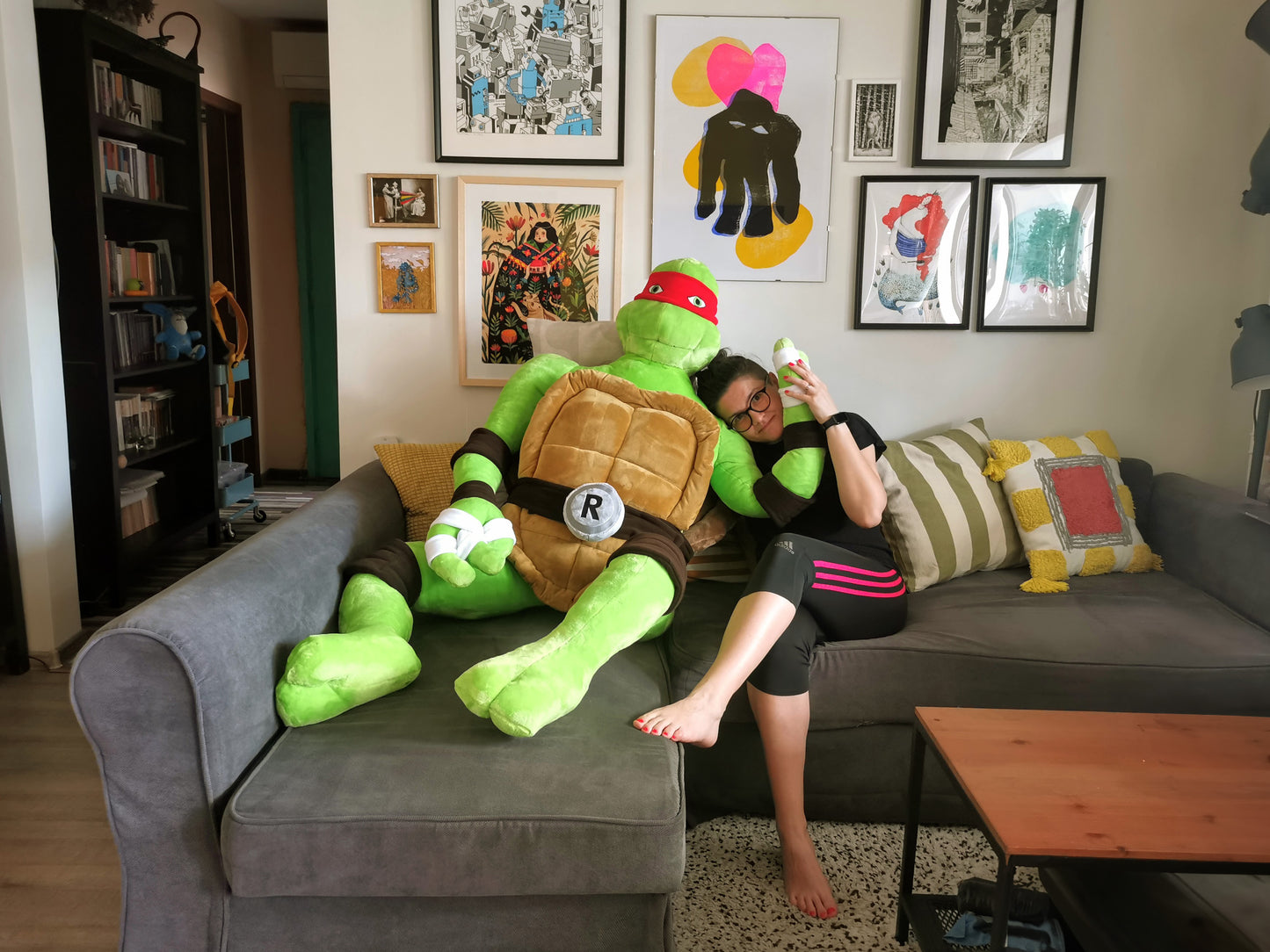 Giant Raffaello Plush, 165 cm tall snuggle buddy, Raffaello Ninja Turtle replica plush inspired by Teenage Mutant Ninja Turtles