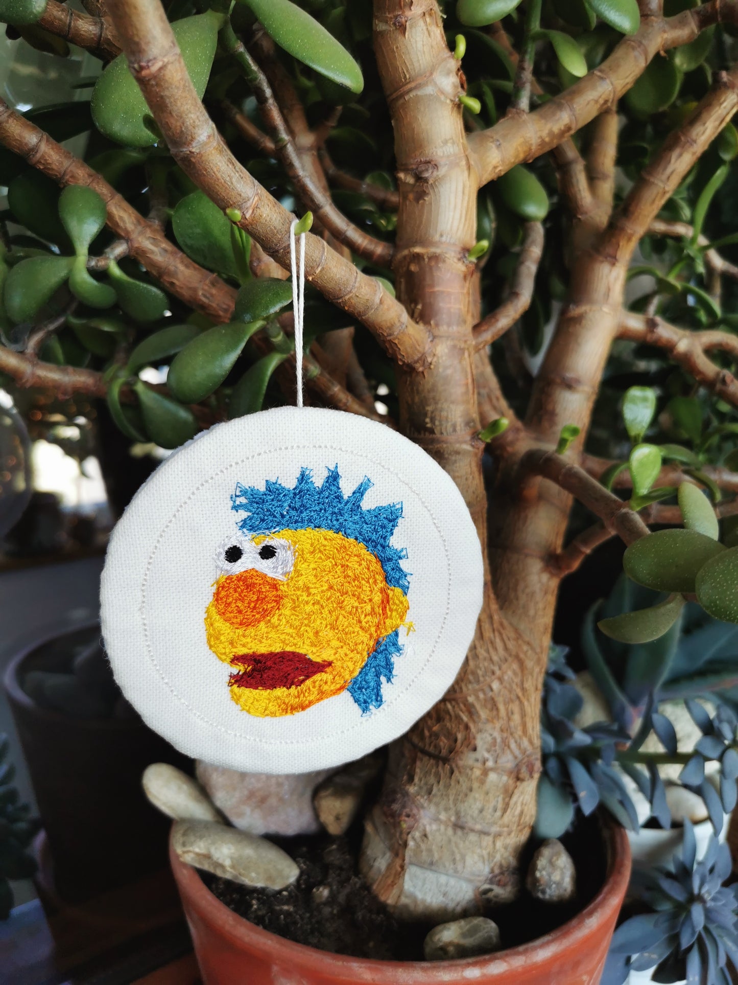 DHMIS Embroidered Wall Art - Set of 3 Miniature Character portraits, Embroidered Decor, 10/12 cm