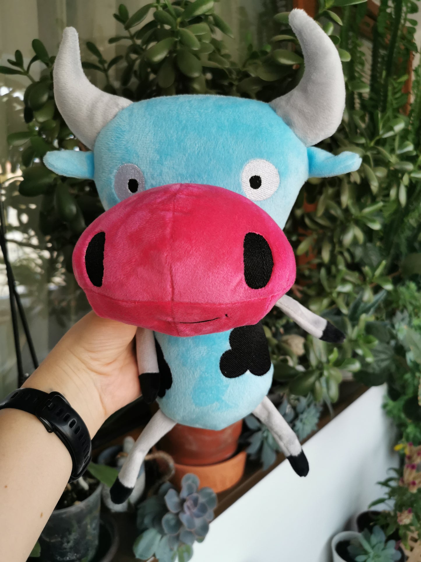 Custom cow plush inspired by Facebook sticker Moohan, 30 cm