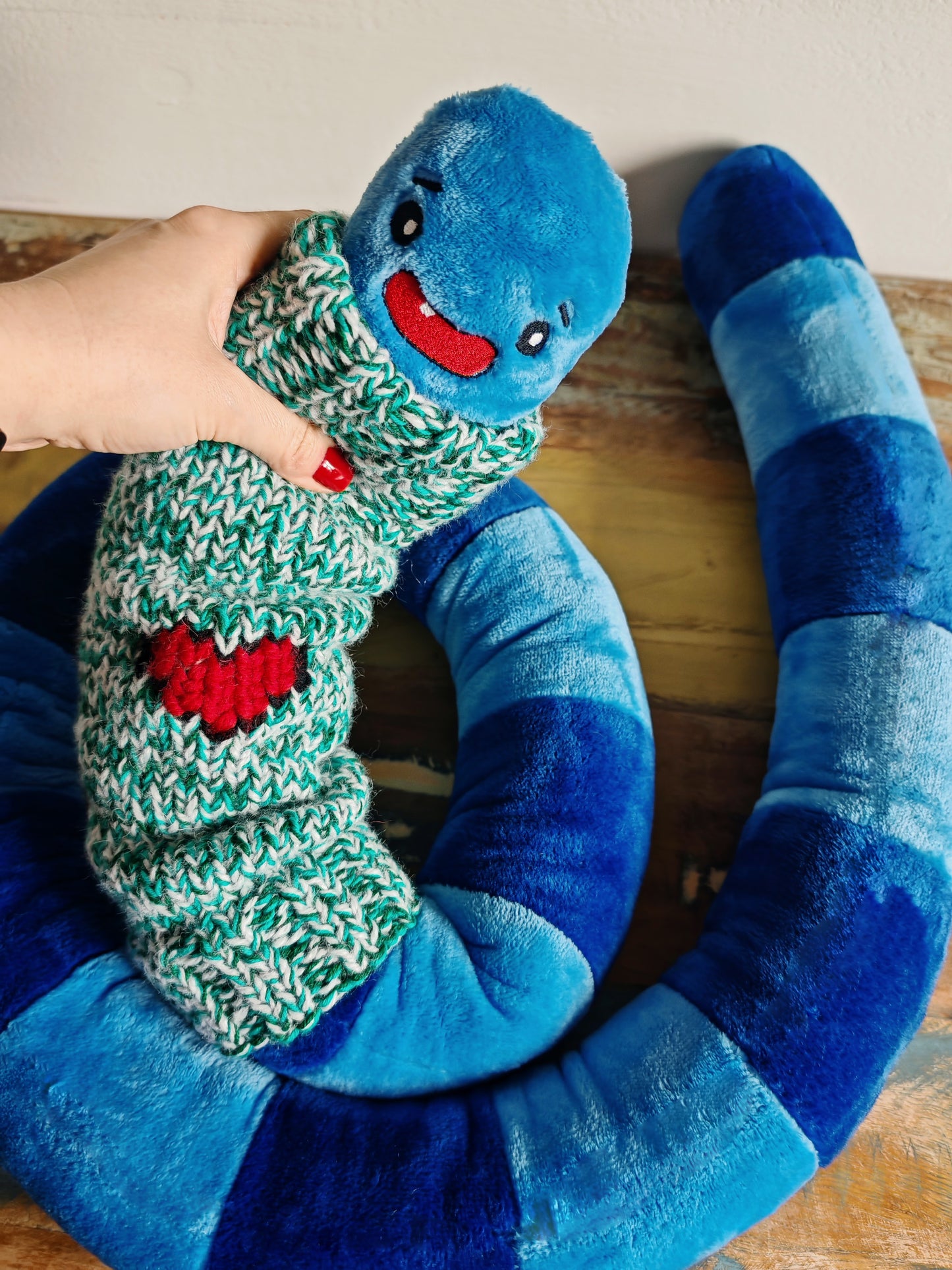 Giant smiling worm plush dressed in knitted turtleneck, funny fantasy odd critter, fun home decor, blue Worm with embroidered heart, 200cm