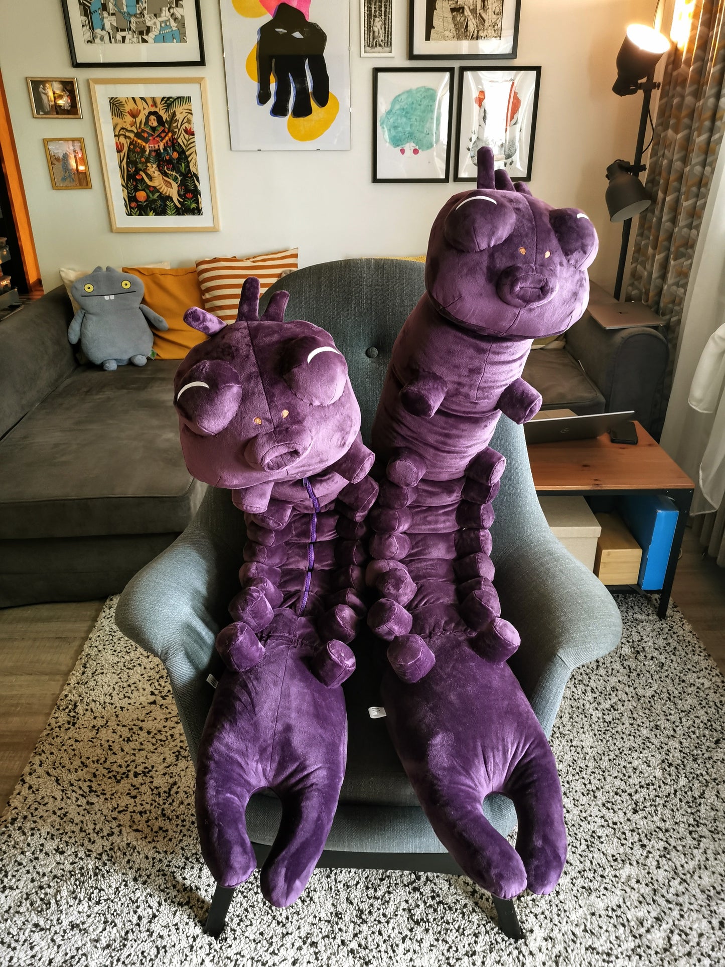 Toji's worm replica plush with big storage pocket inside belly, purple chubby giant worm plush Cosplay costume inspired by Jujutsu Kaisen, 160cm