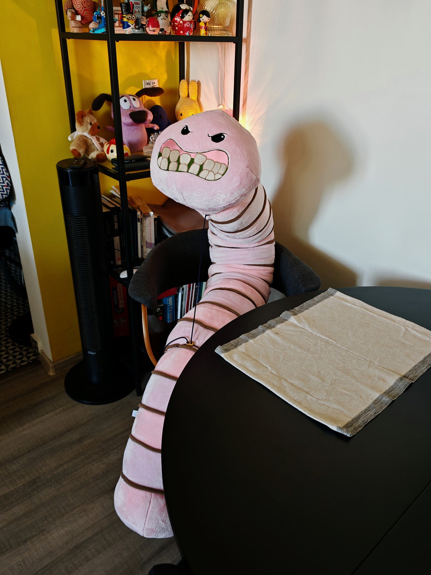 Alaskan Bull Worm plush, pink chubby giant worm plush Cosplay inspired by SpongeBob SquarePants series, 170cm