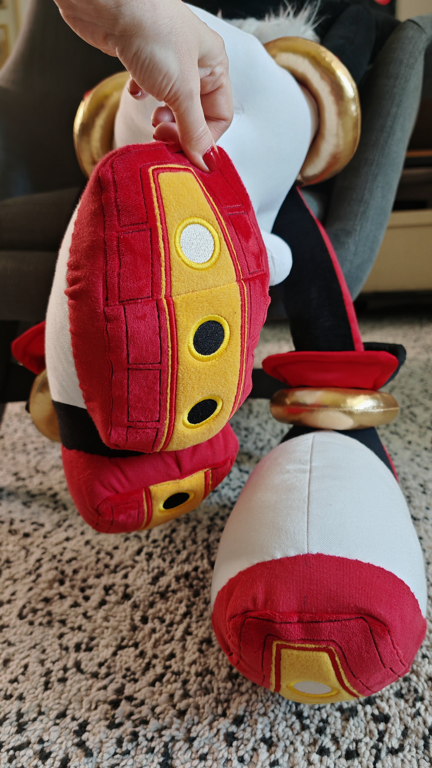 Shadow the Hedgehog Giant Plush – 140 cm Custom Replica | Handmade Sonic Adventures-Inspired Collectible | Oversized Sonic Adventures Gift