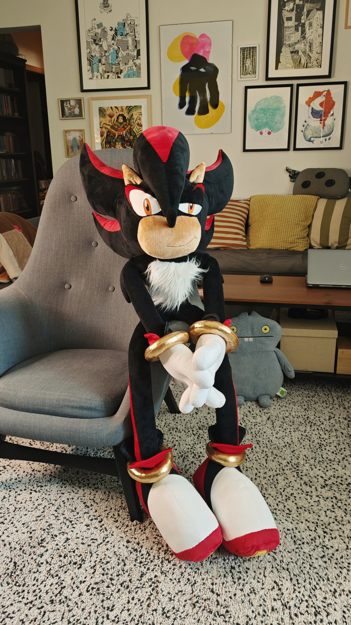 Shadow the Hedgehog Giant Plush – 140 cm Custom Replica | Handmade Sonic Adventures-Inspired Collectible | Oversized Sonic Adventures Gift