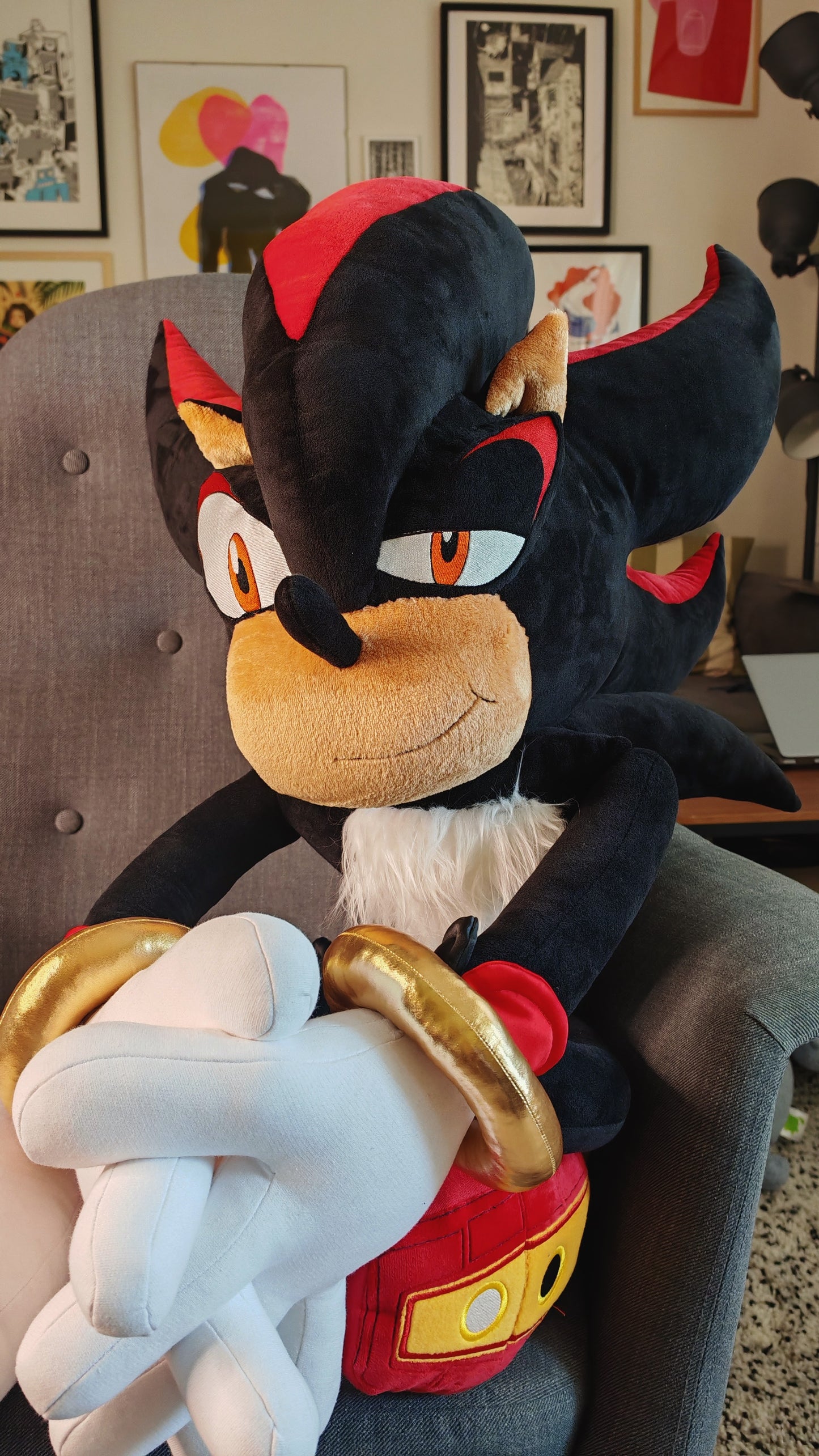 Shadow the Hedgehog Giant Plush – 140 cm Custom Replica | Handmade Sonic Adventures-Inspired Collectible | Oversized Sonic Adventures Gift