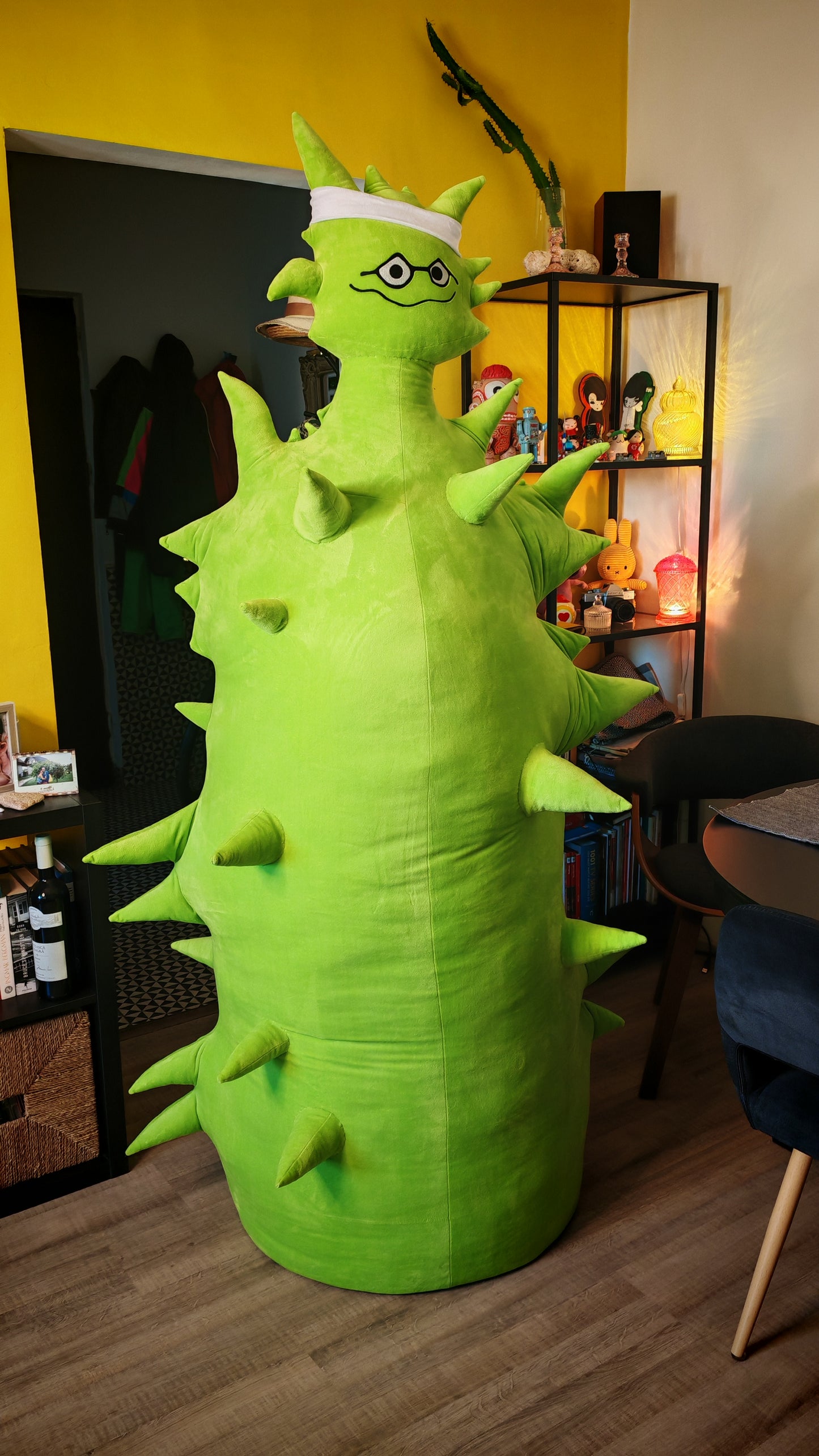 Giant Emory Alien Plush – 185 cm Oversized Stuffed Toy | Aqua Teen Hunger Force Fan Gift | Custom Handmade Soft Alien Pillow