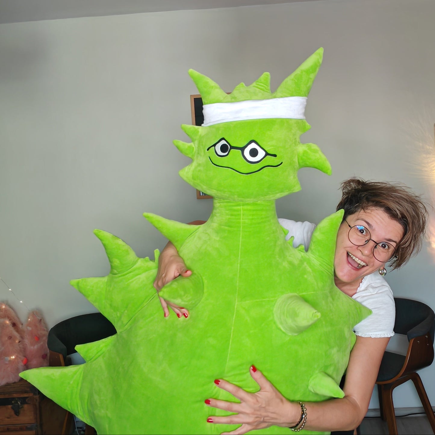Giant Emory Alien Plush – 185 cm Oversized Stuffed Toy | Aqua Teen Hunger Force Fan Gift | Custom Handmade Soft Alien Pillow
