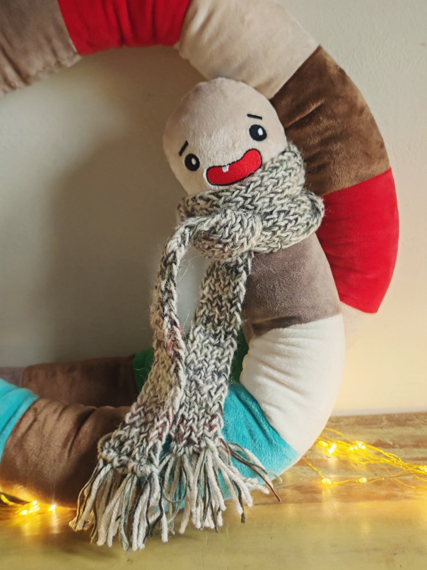 Cozy Earth Worm, Mister Wigglescarf – Giant 200 cm Cuddle Plush with Knitted Winter Scarf