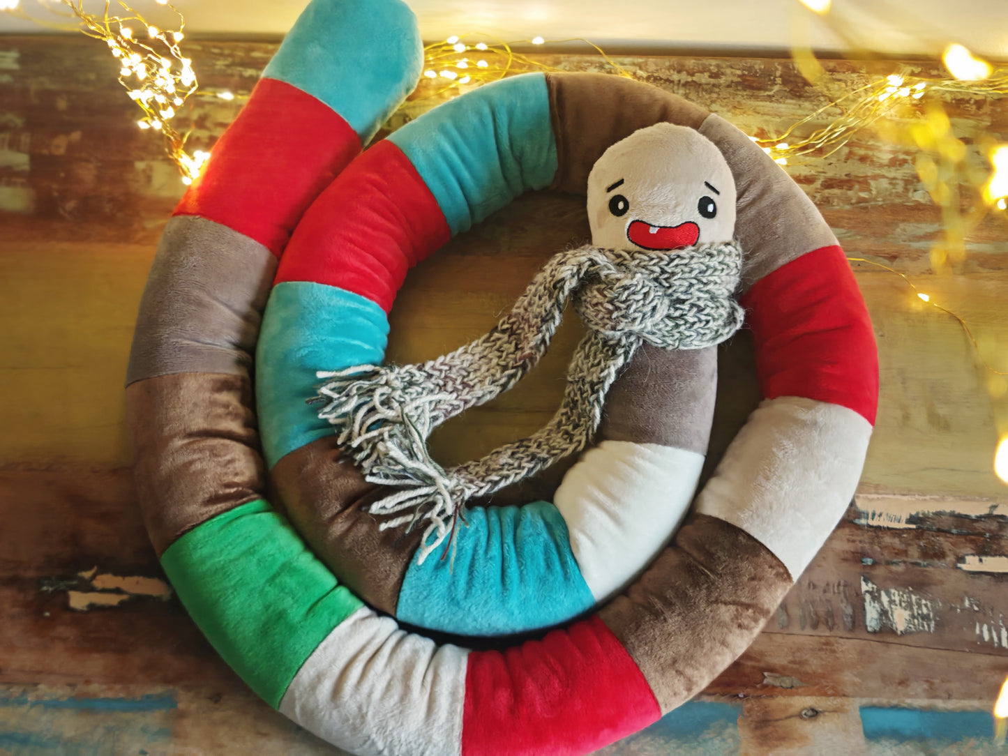 Cozy Earth Worm, Mister Wigglescarf – Giant 200 cm Cuddle Plush with Knitted Winter Scarf