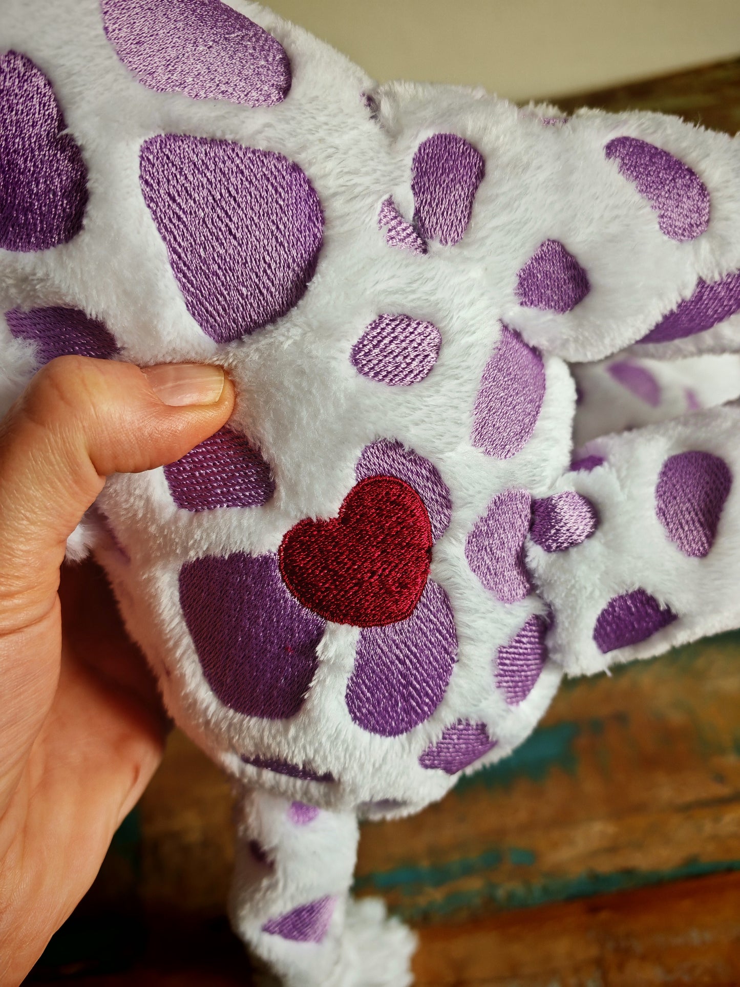 Handmade Giraffe Plush Toy – 28cm Soft Stuffed Animal with Embroidered Patches – Giraffe Calf - Custom Baby Gift or Kids Plushie Toddler Safe & Collectible / White-Purple