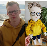 Portret de familie personalizat bazată pe fotografie, păpuși personalizate pornind de la foto de familie, păpuși oameni, portret de jucărie, păpușă selfie de pluș dintr-o poza de familie, figurine miniaturi ale unei familii, mini-me