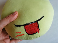 Pluș cu broderie Smiley personalizat bazat pe desenul copilului, Papusă pernuță din Desen Copil